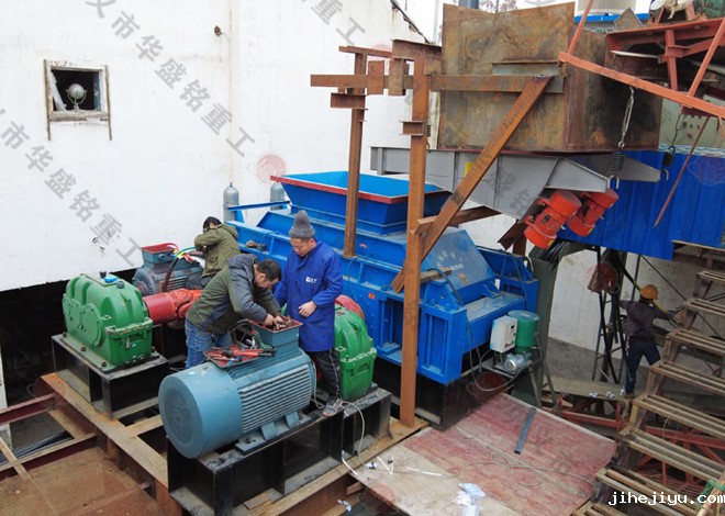 两台1810型液压taptap手机下载安装发往河北秦皇岛