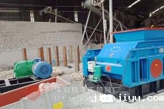 新型鹅卵石制砂机生产线配置多少钱?